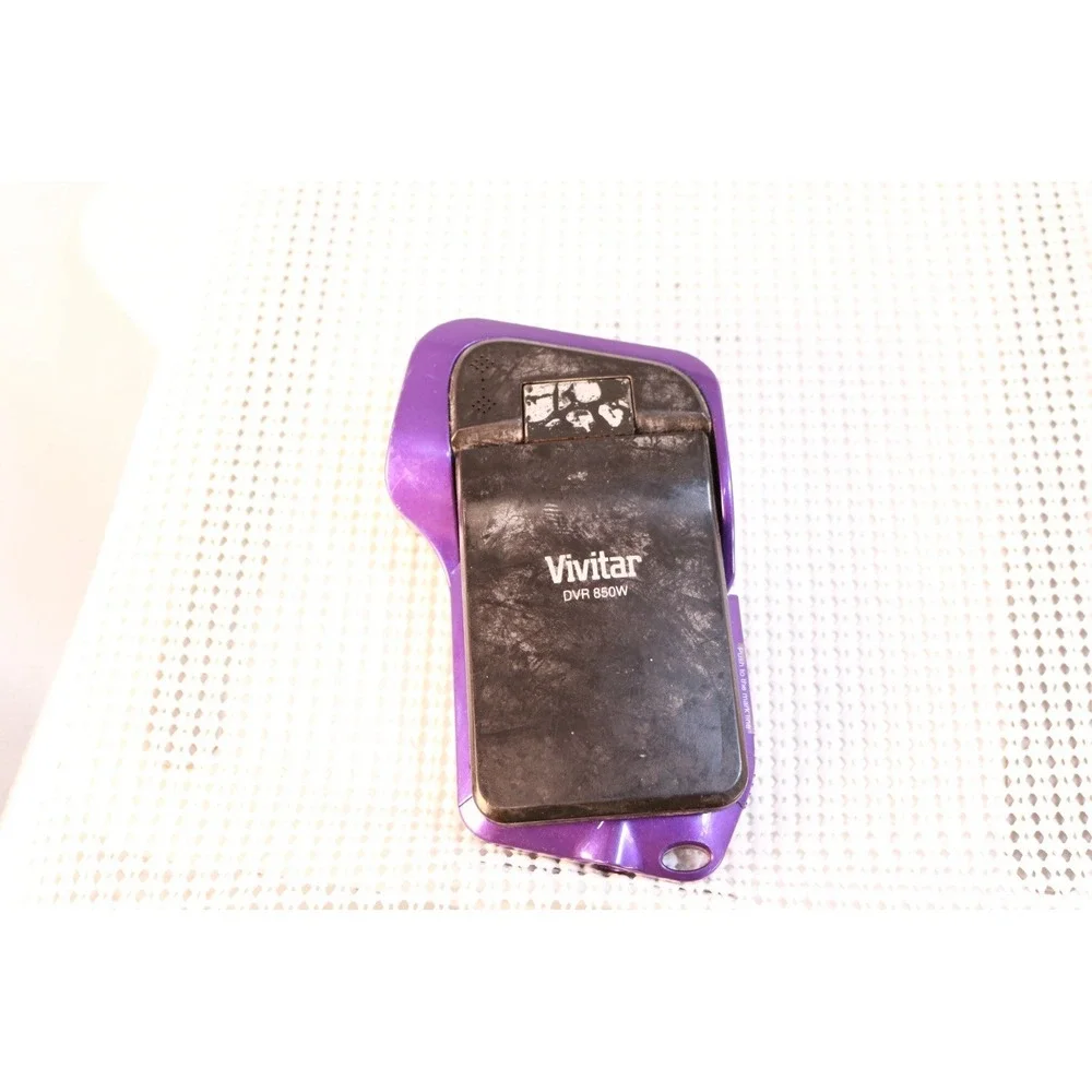 Vivitar DVR 850W Digital Camcorder Purple Broken Lens For Parts Repair